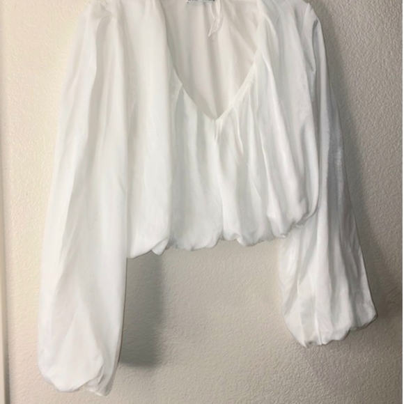 Zara Balloon Sleeve Satin Croped Top - Picture 5 of 9